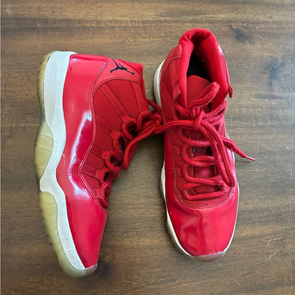 Air Jordan 11 Retro “Win Like 96” Gym Red Black White Men’s 9 Shoes 378037-623